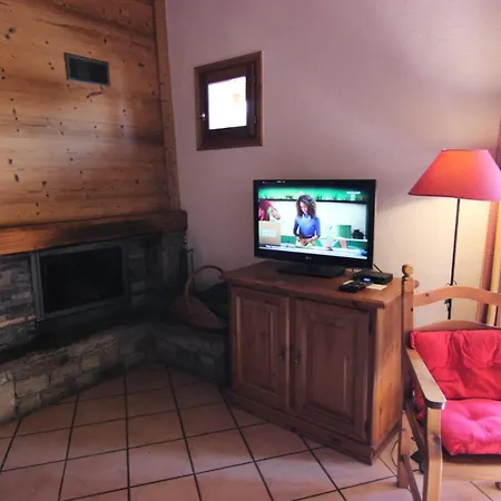 Apartment Chalet Les Trolles - 6 Pieces Pour 10 Personnes Mae-5971